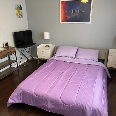 Shared Space With Private Room In Beautiful Lakefront Apartment Federal Way Eksteriør bilde