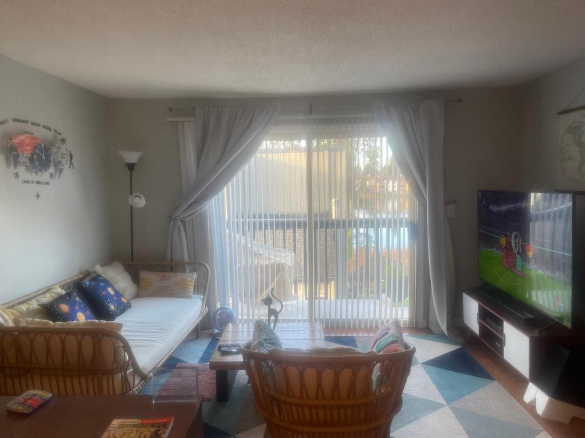 Shared Space With Private Room In Beautiful Lakefront Apartment Federal Way Eksteriør bilde