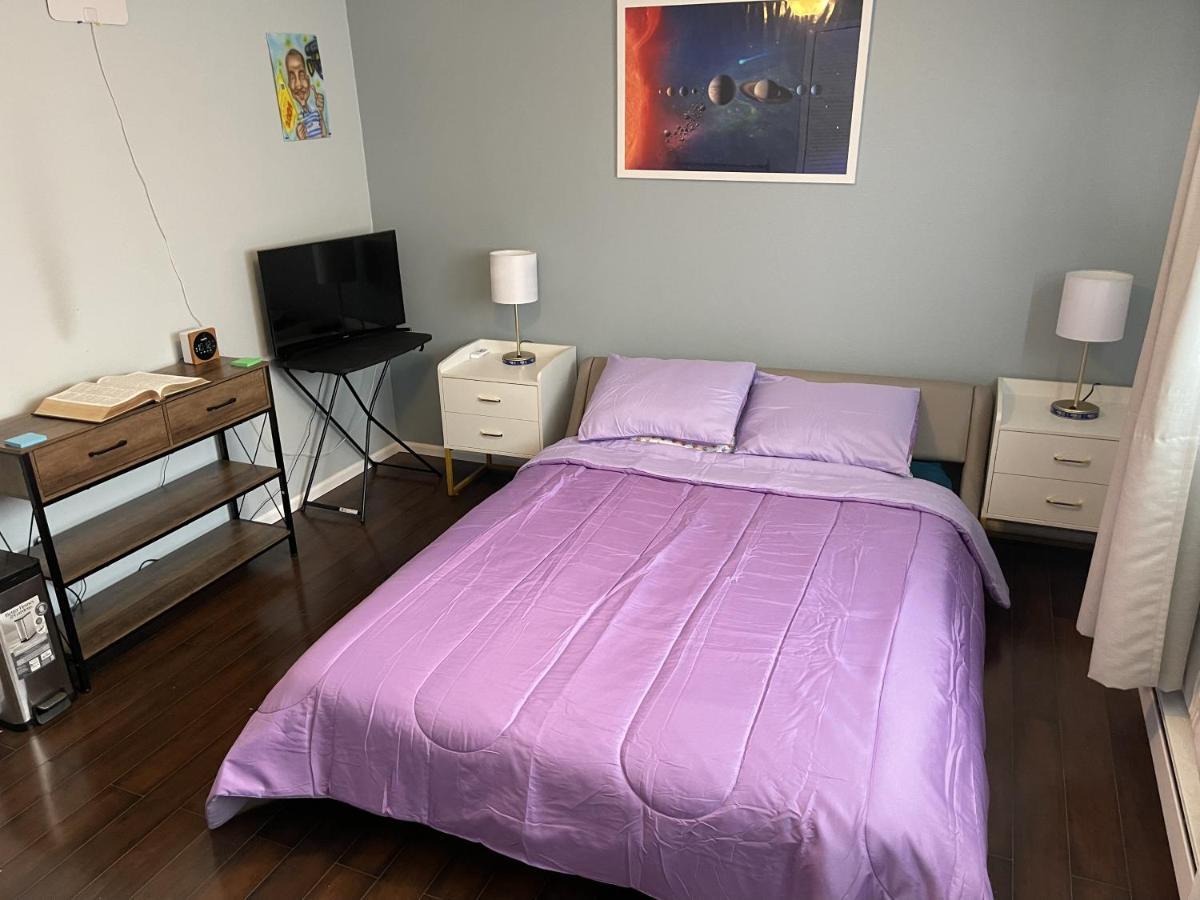 Shared Space With Private Room In Beautiful Lakefront Apartment Federal Way Eksteriør bilde